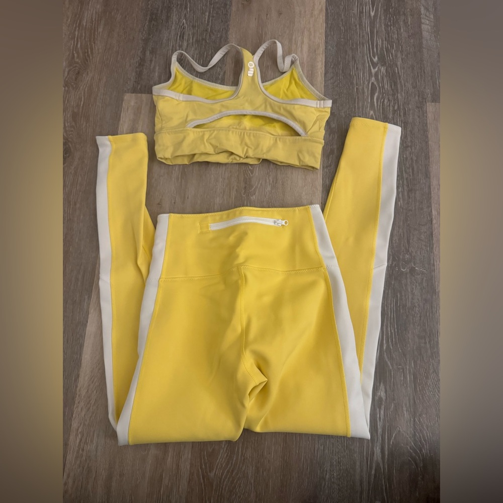 Solid & Striped Workout Set - image 2